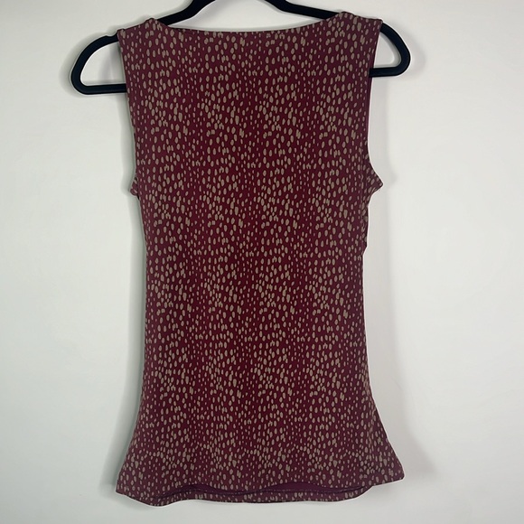 BANANA REPUBLIC SLEEVELESS TOP - Picture 2 of 4